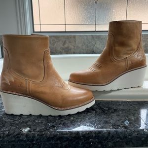 Authentic Lucchese Wedge Bootie Sz 8.5